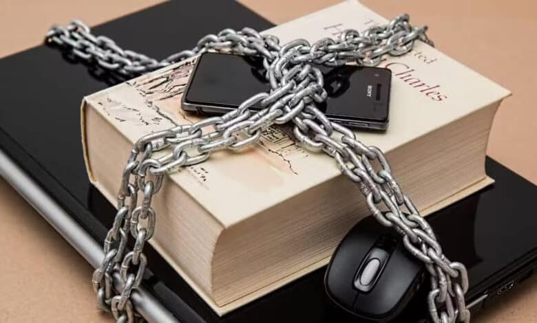Cómo impedir a un usuario 'Agregar o quitar programas' en Windows